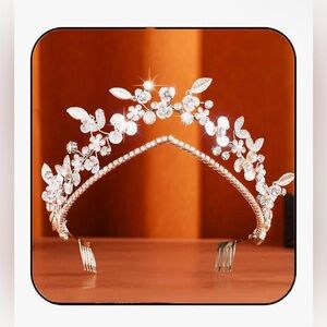 🔥Elegant Silver Crystal Tiara-LAST CHANCE TO BUY